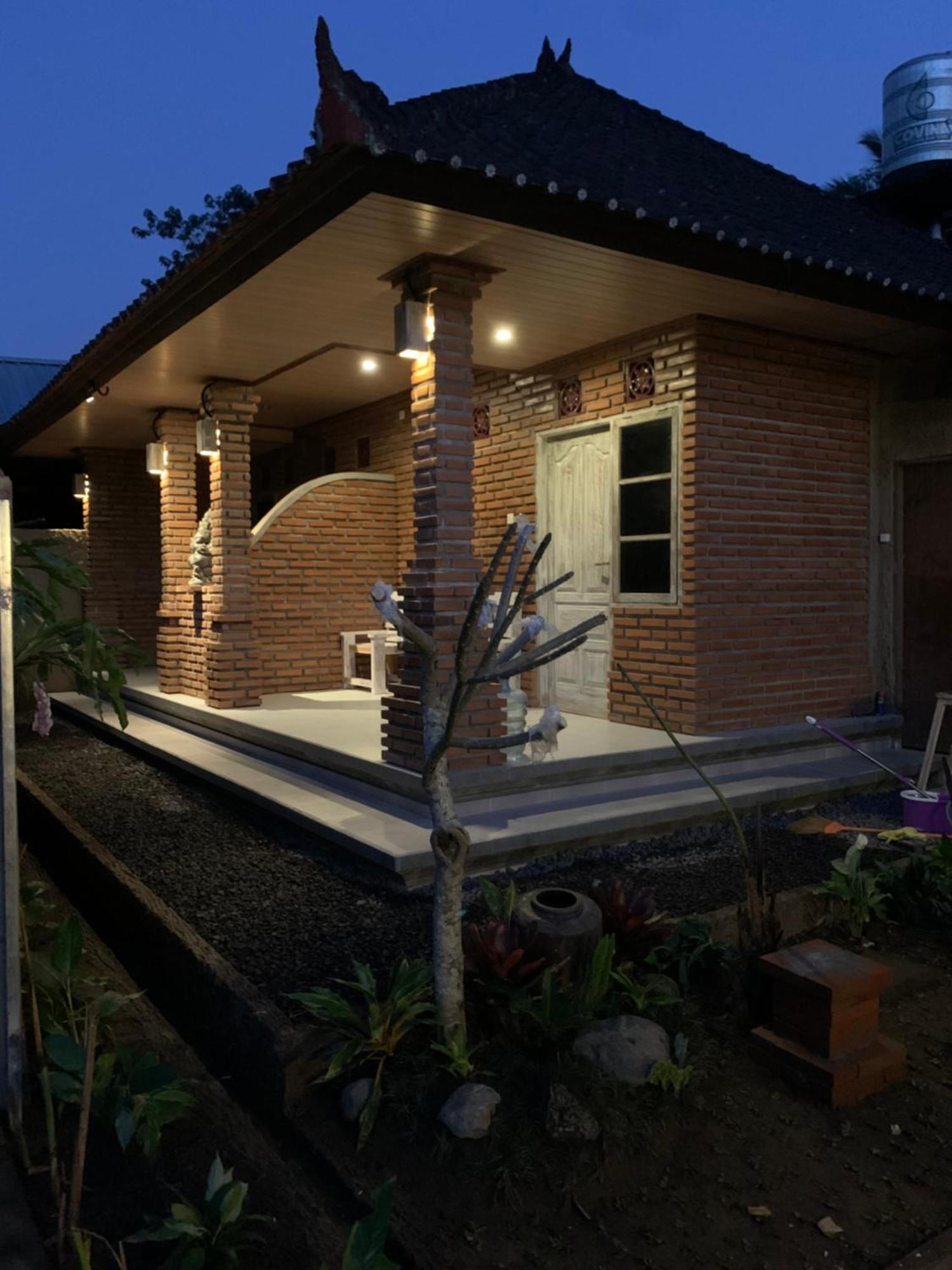 Ambara Guest House Tampaksiring エクステリア 写真