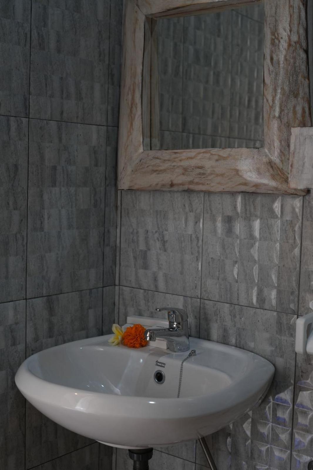 Ambara Guest House Tampaksiring エクステリア 写真