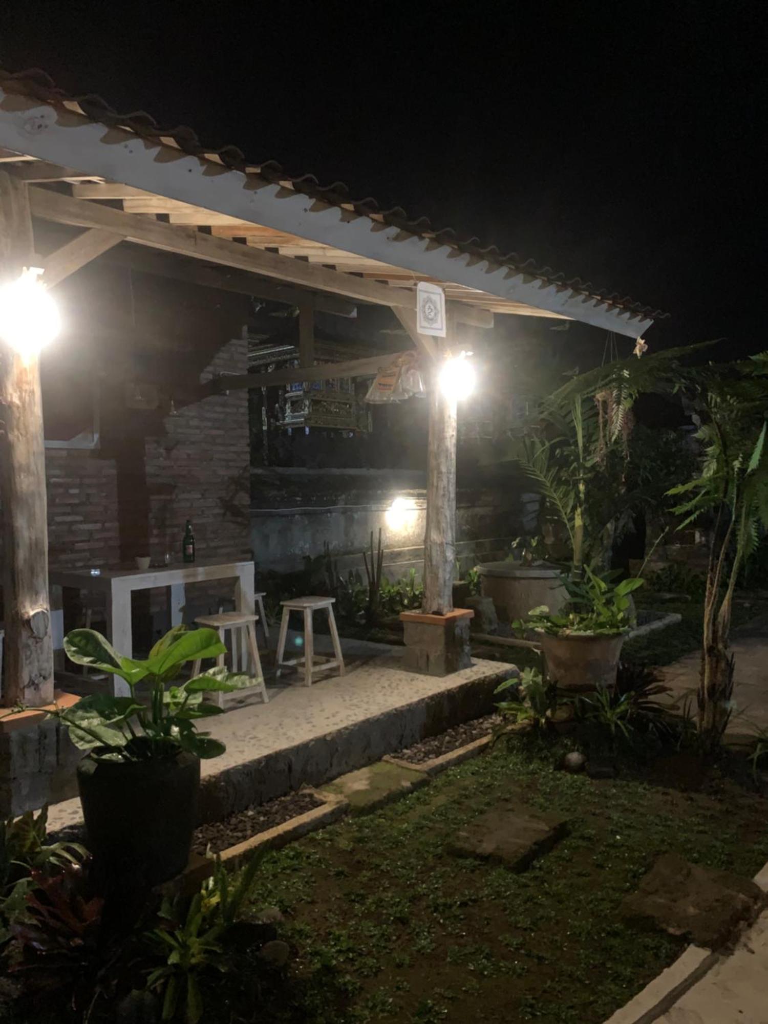 Ambara Guest House Tampaksiring エクステリア 写真