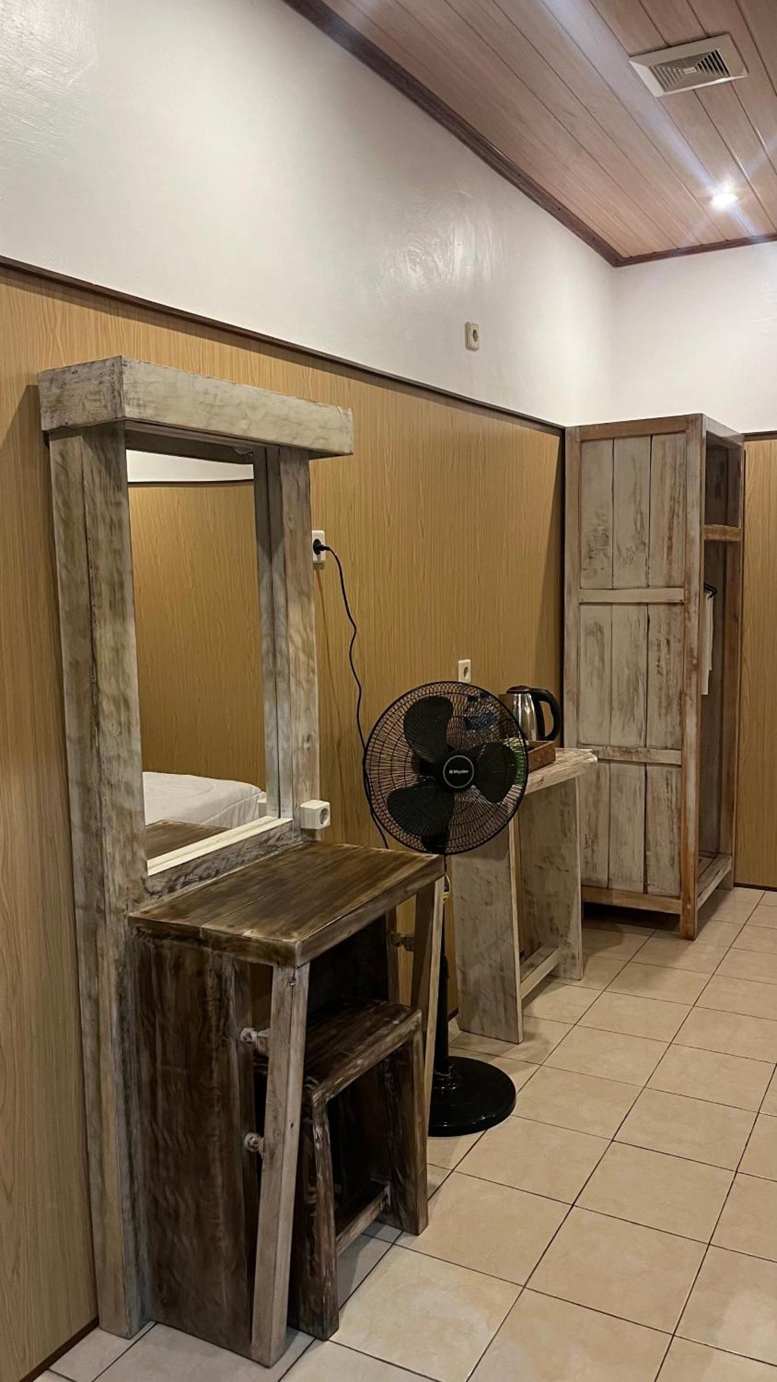 Ambara Guest House Tampaksiring エクステリア 写真