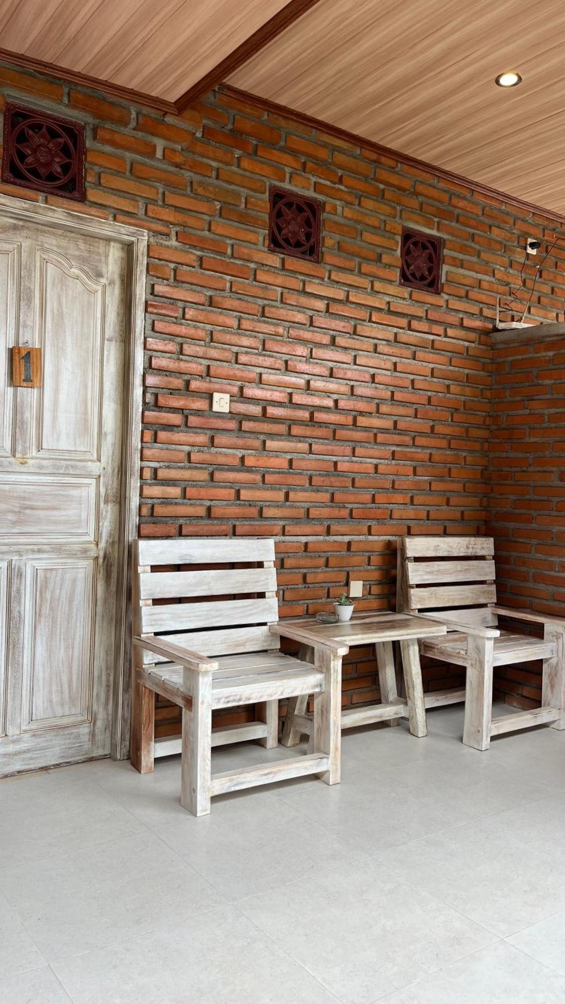 Ambara Guest House Tampaksiring エクステリア 写真