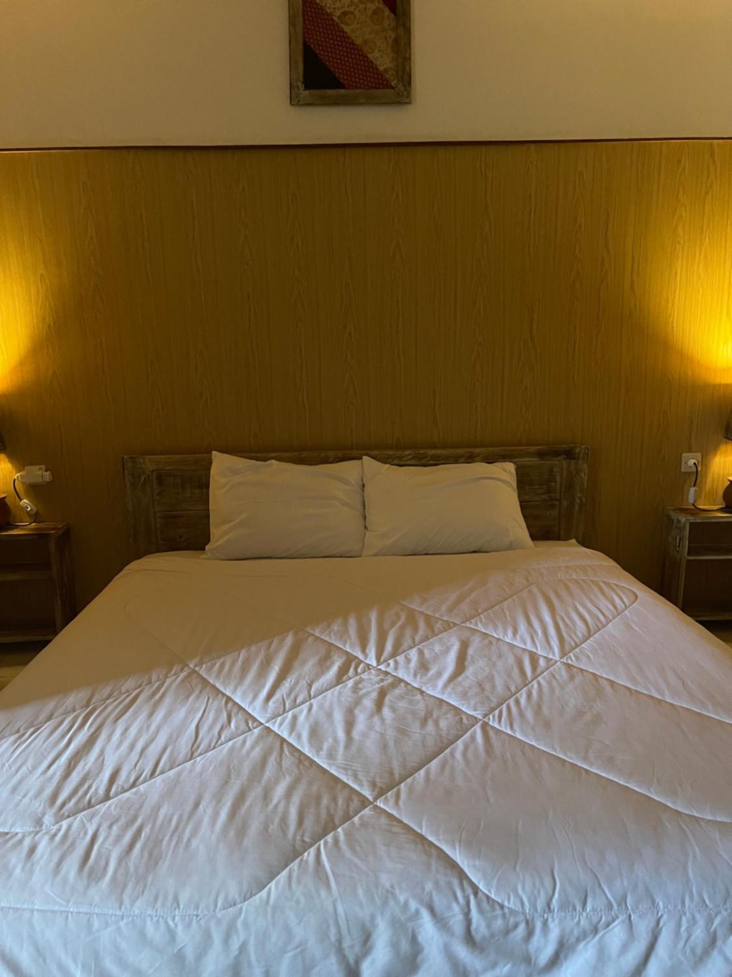 Ambara Guest House Tampaksiring エクステリア 写真